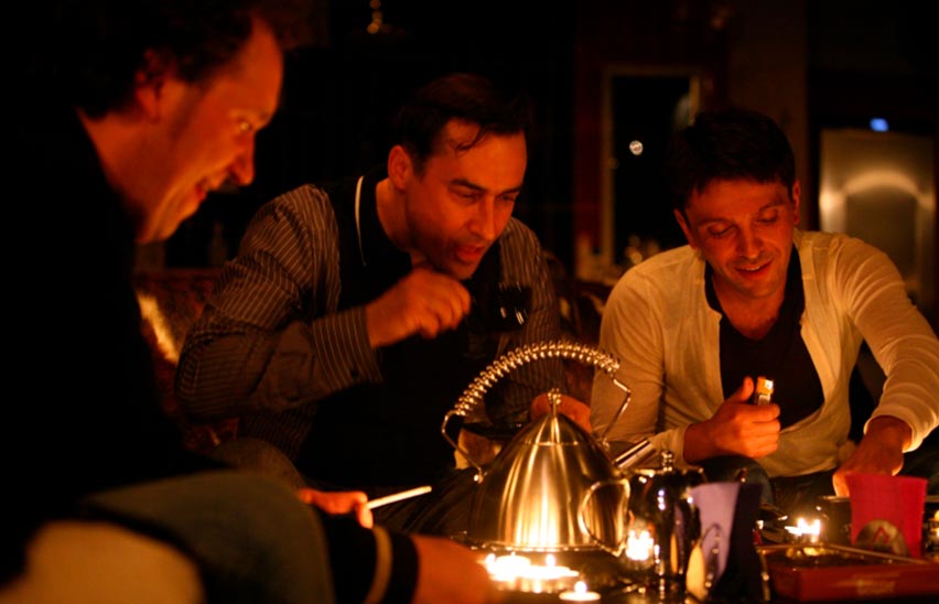 Разговоры мужчин среднего возраста