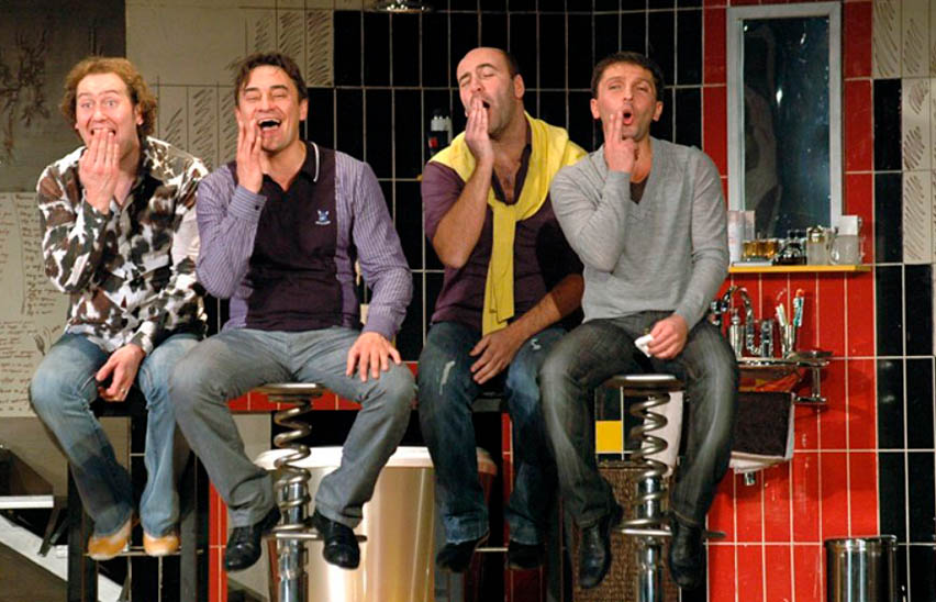 Разговоры мужчин среднего возраста