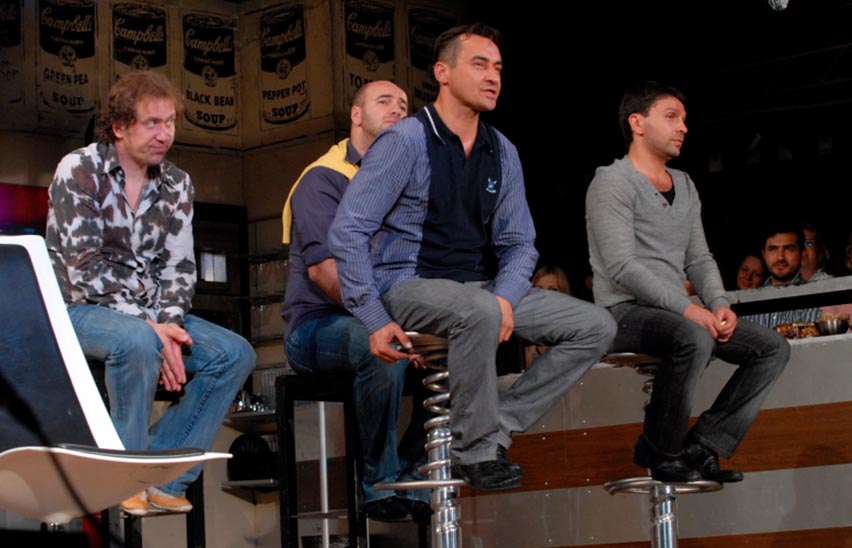 Разговоры мужчин среднего возраста